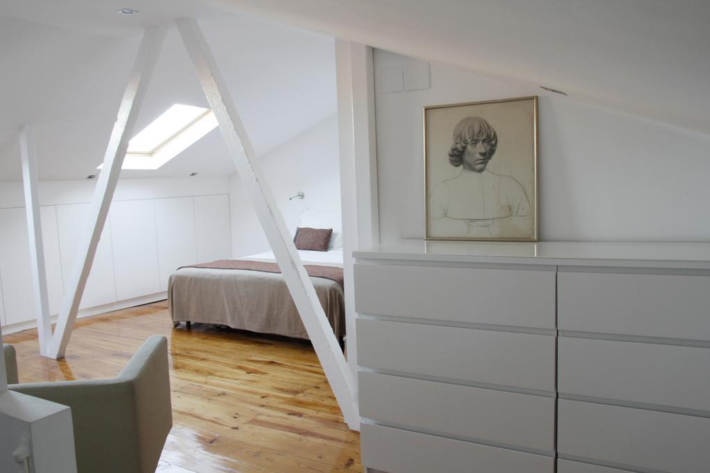Design Duplex Apartment Ba/ Chiado Lisboa Rom bilde