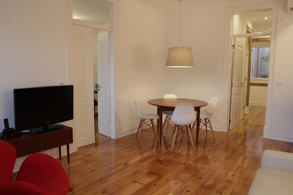 Design Duplex Apartment Ba/ Chiado Lisboa Rom bilde