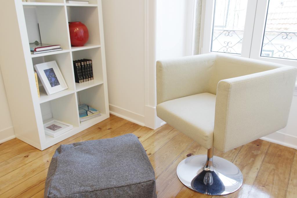 Design Duplex Apartment Ba/ Chiado Lisboa Rom bilde