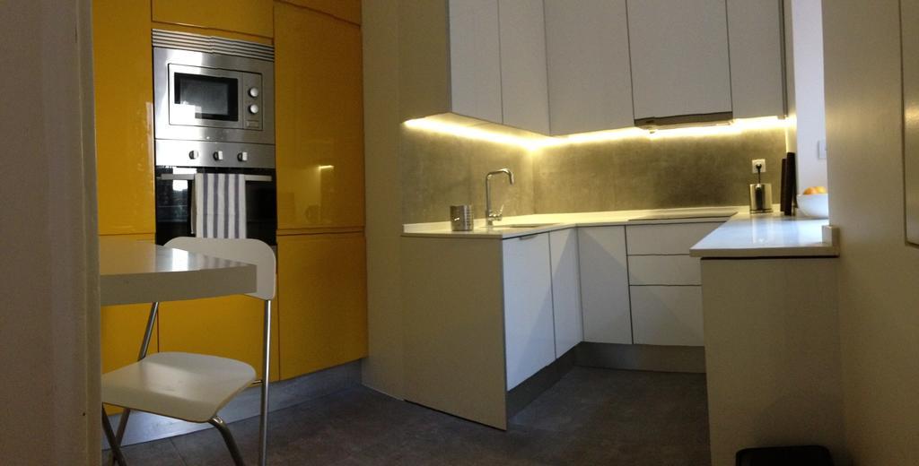 Design Duplex Apartment Ba/ Chiado Lisboa Rom bilde
